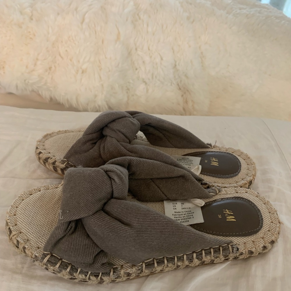 Nice slip on sandals from H M